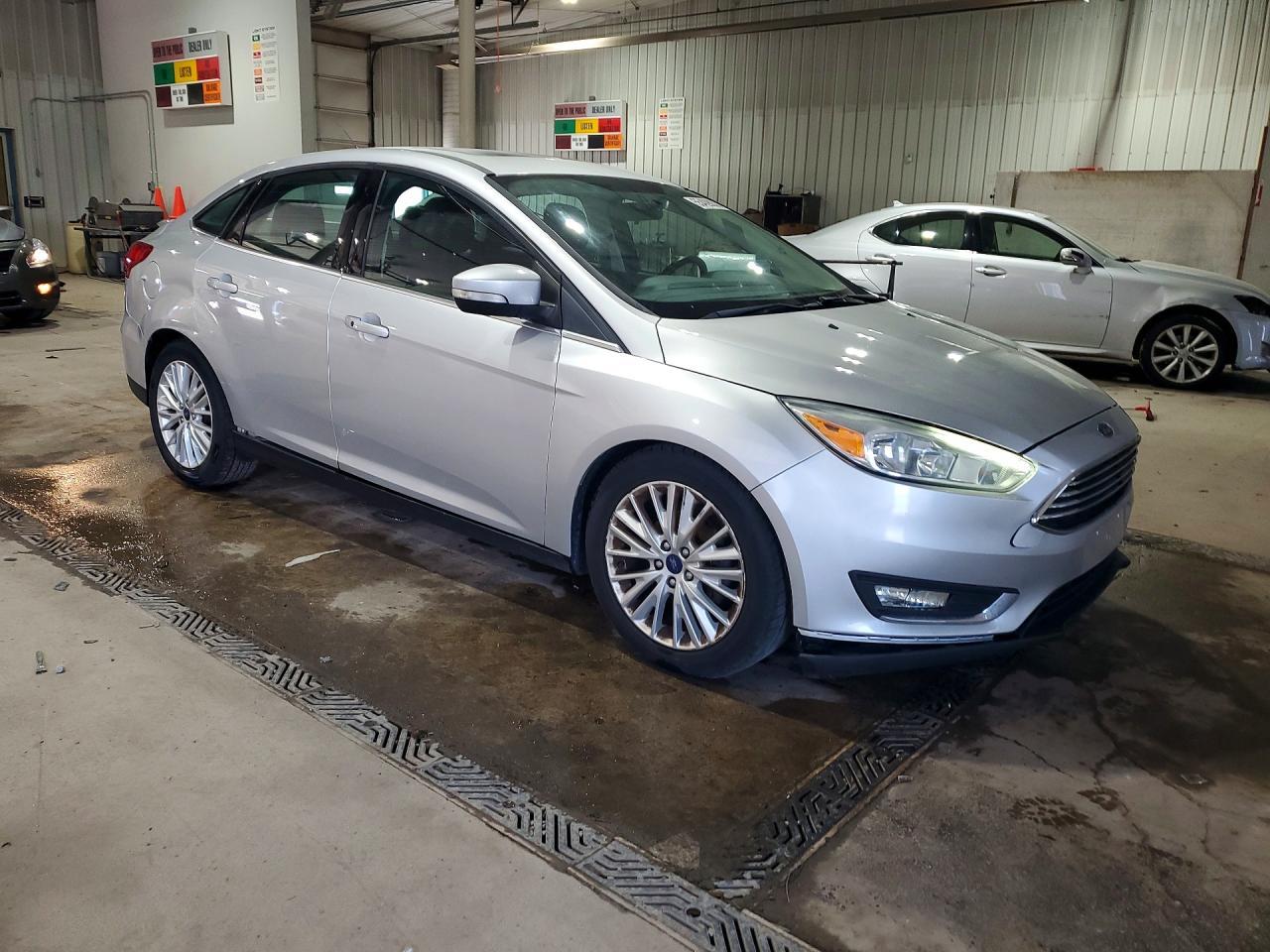 2016 Ford Focus Titanium - Фото 4