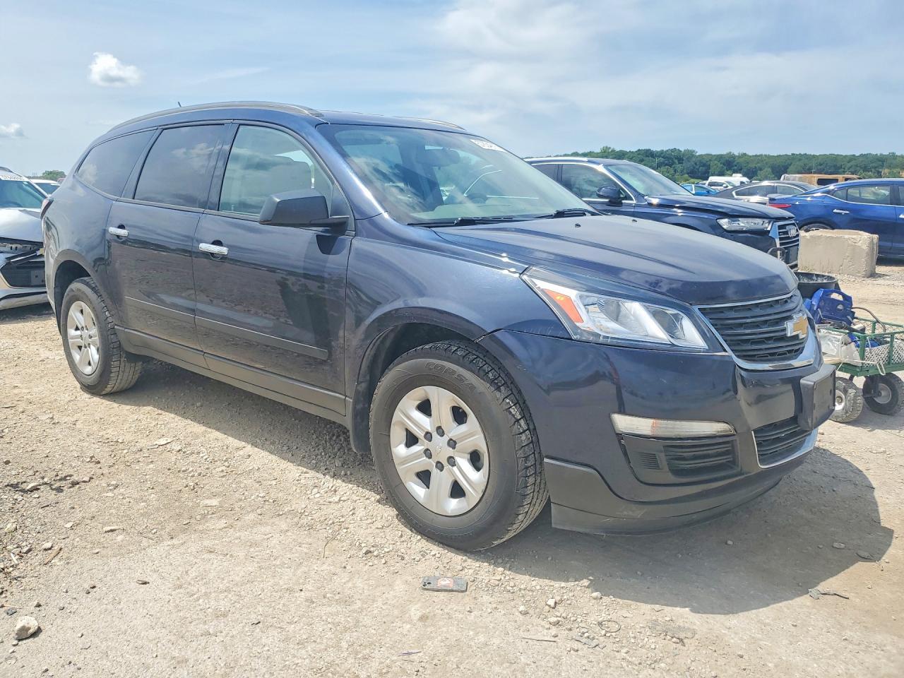 2015 Chevrolet Traverse Ls - Image 4