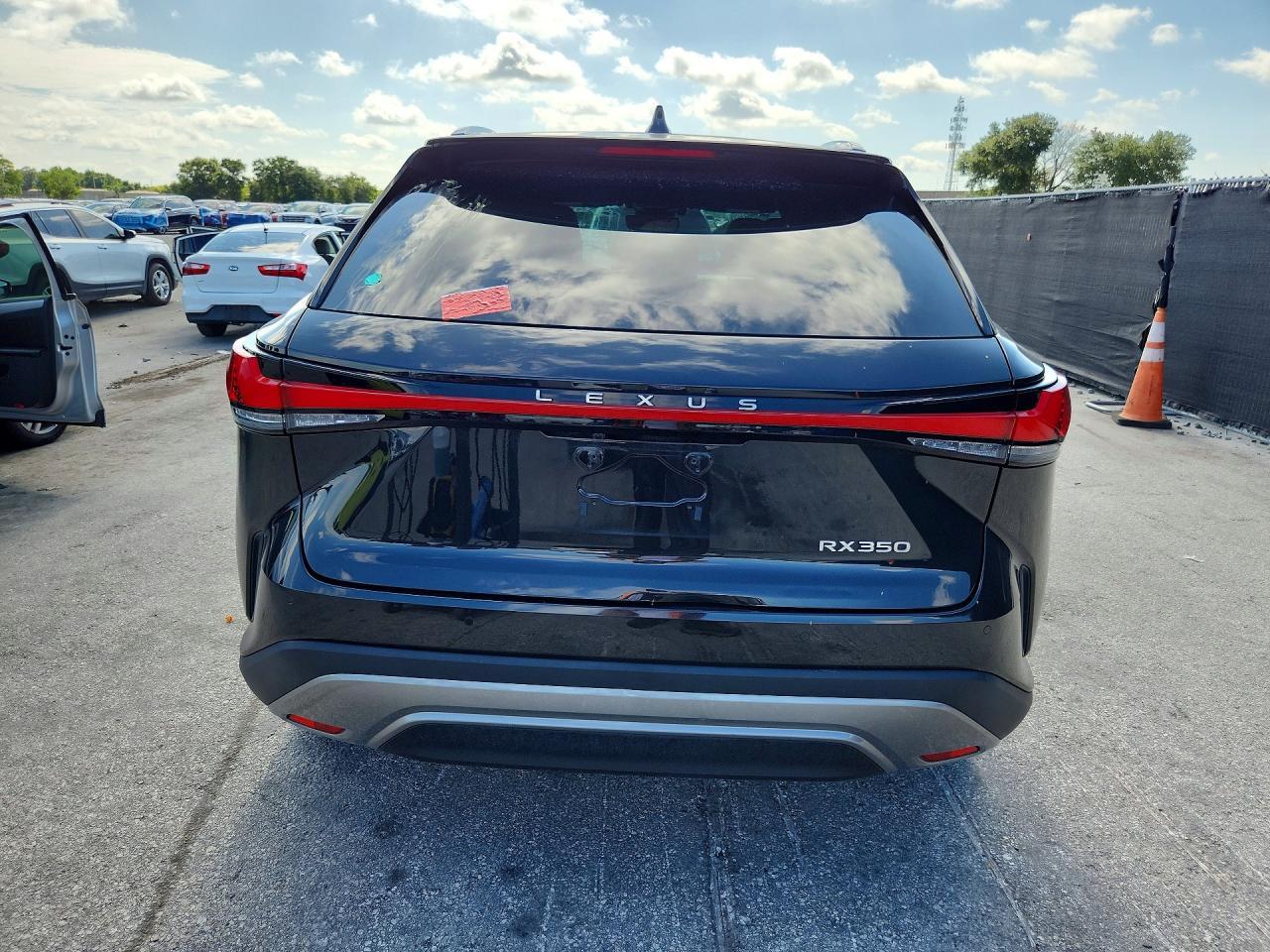 2023 Lexus Rx 350 Premium+ - Image 6