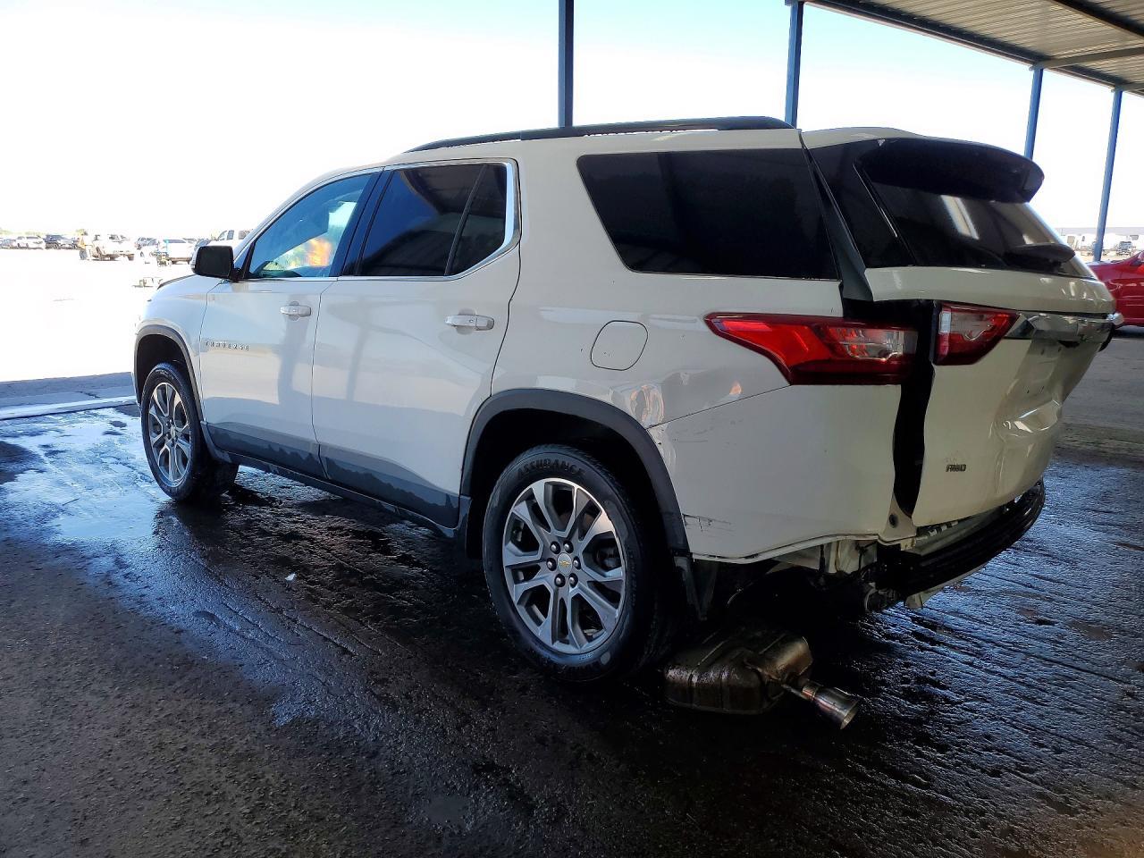 2019 Chevrolet Traverse Lt - Image 2