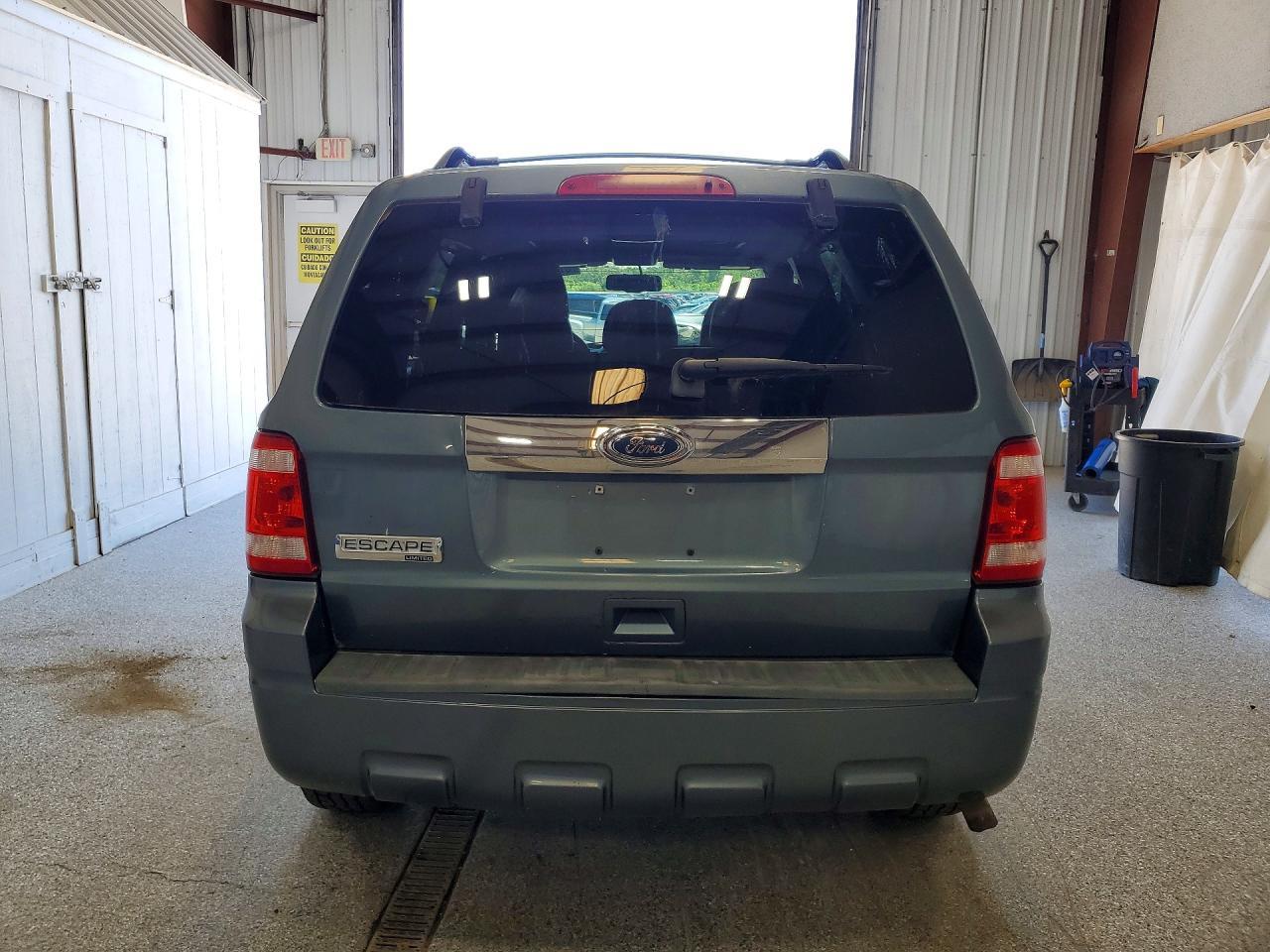 2010 Ford Escape Limited - Image 6