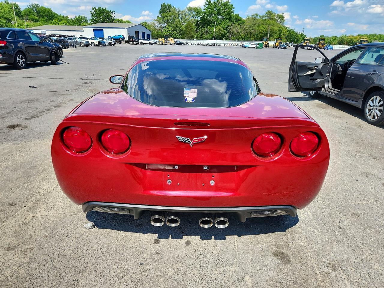 2011 Chevrolet Corvette - Фото 6
