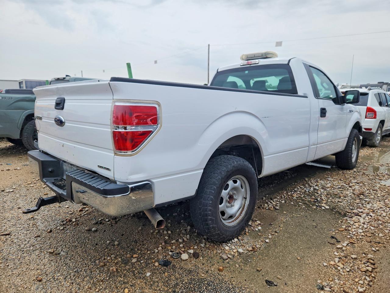 2014 Ford F150 - Фото 3