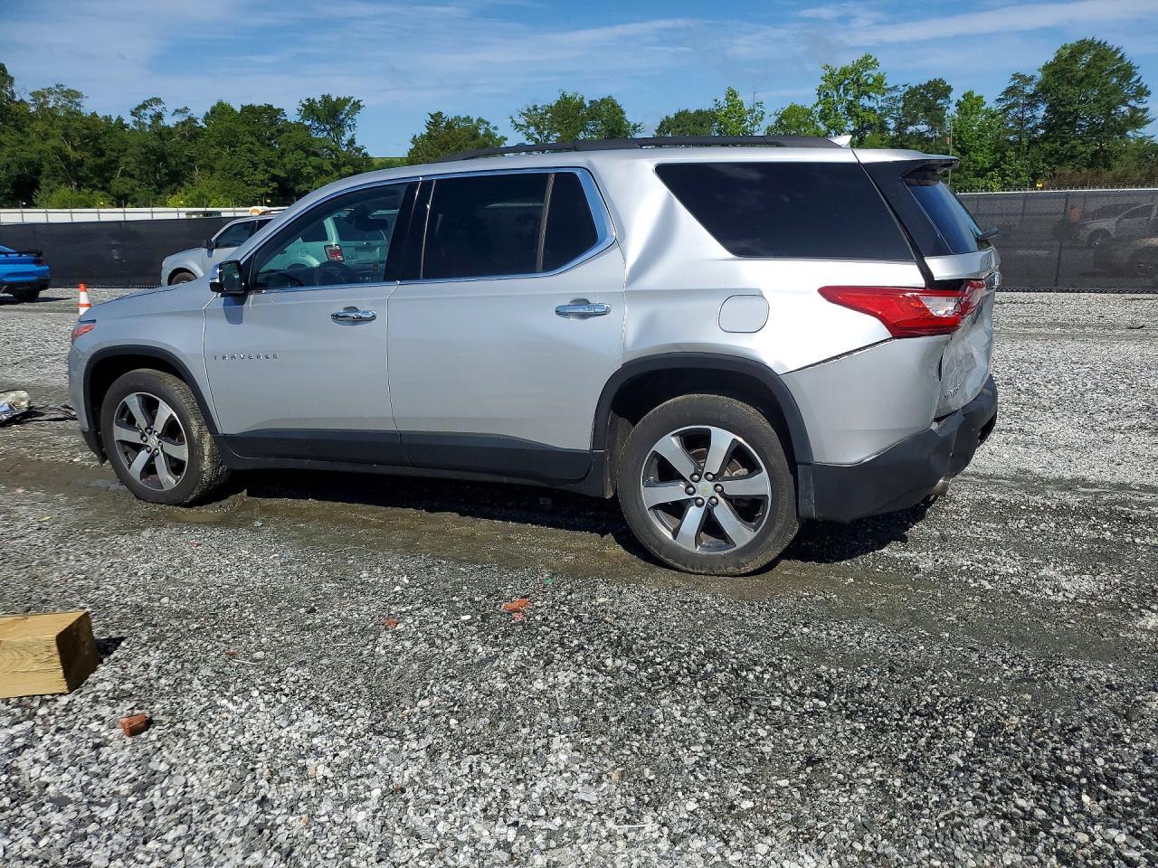 2020 Chevrolet Traverse Lt - Фото 2