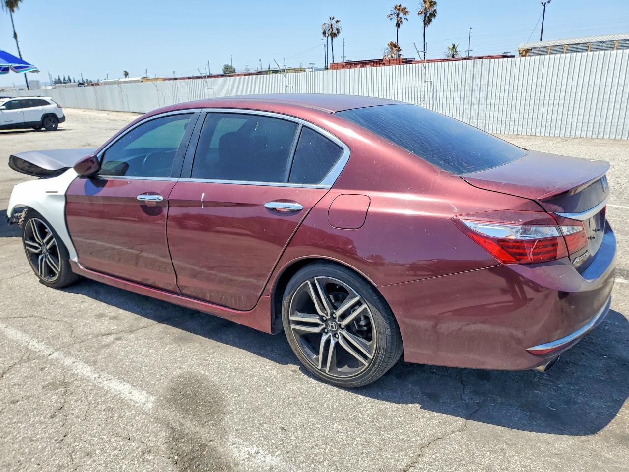 2017 Honda Accord Sport - Фото 2
