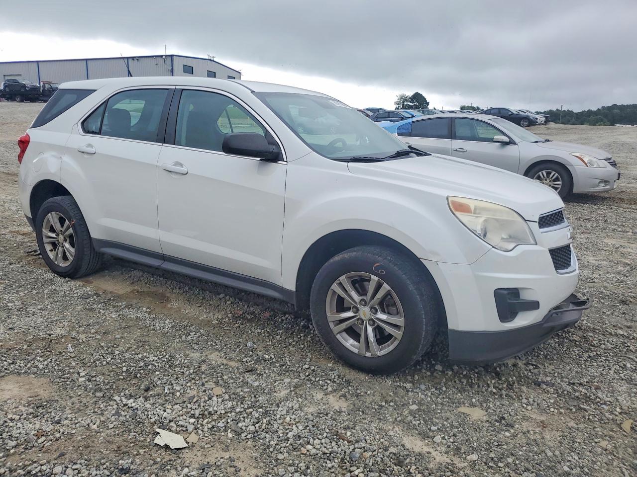 2012 Chevrolet Equinox Ls - Image 4