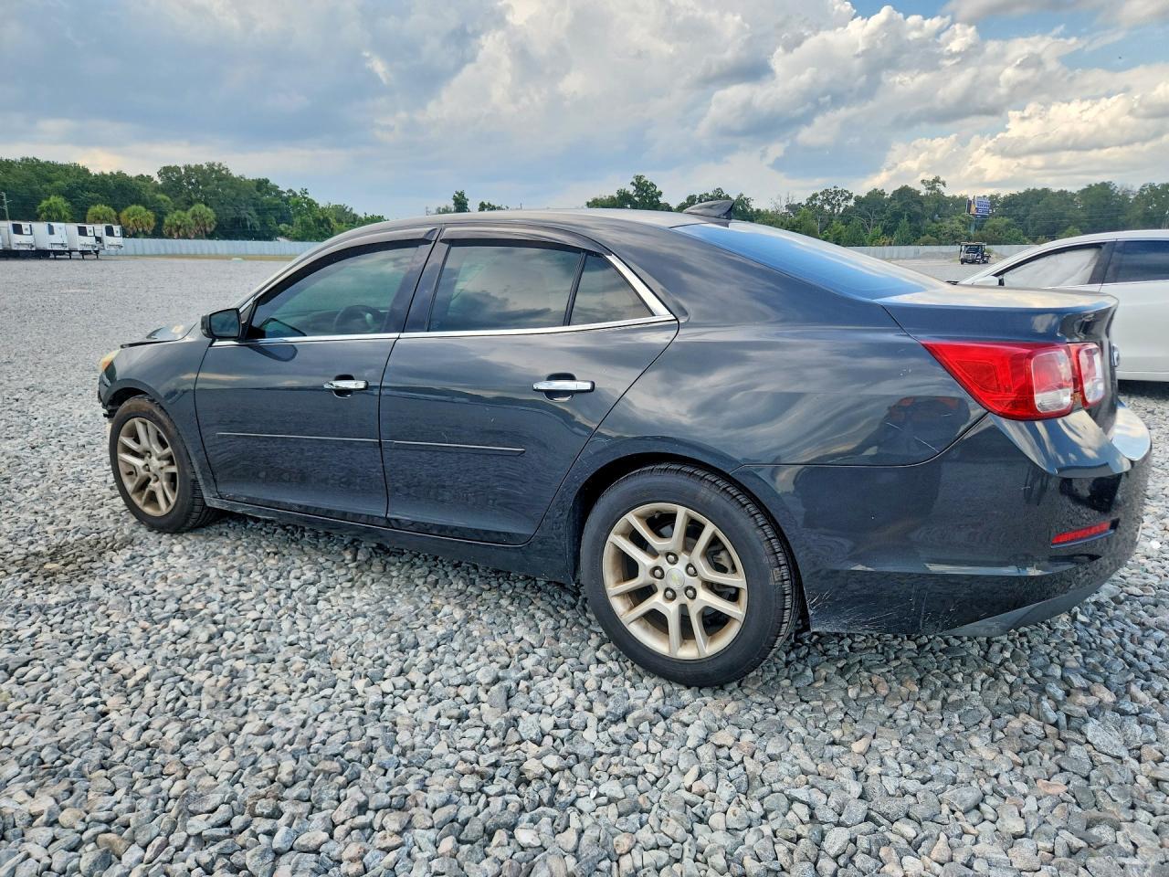2015 Chevrolet Malibu 1Lt - Фото 2