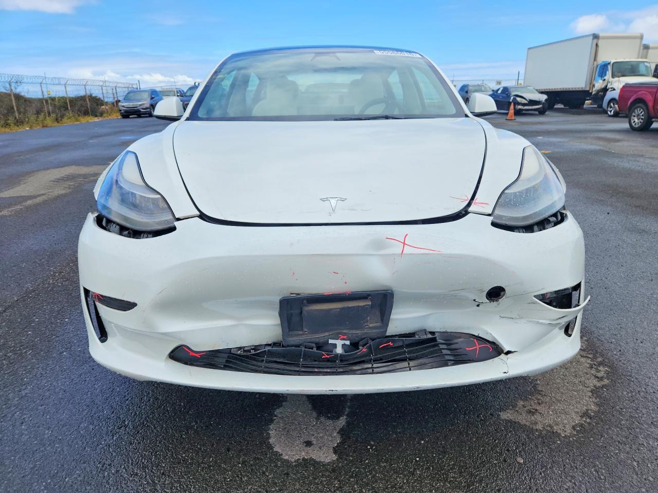 2023 Tesla Model 3 - Фото 5