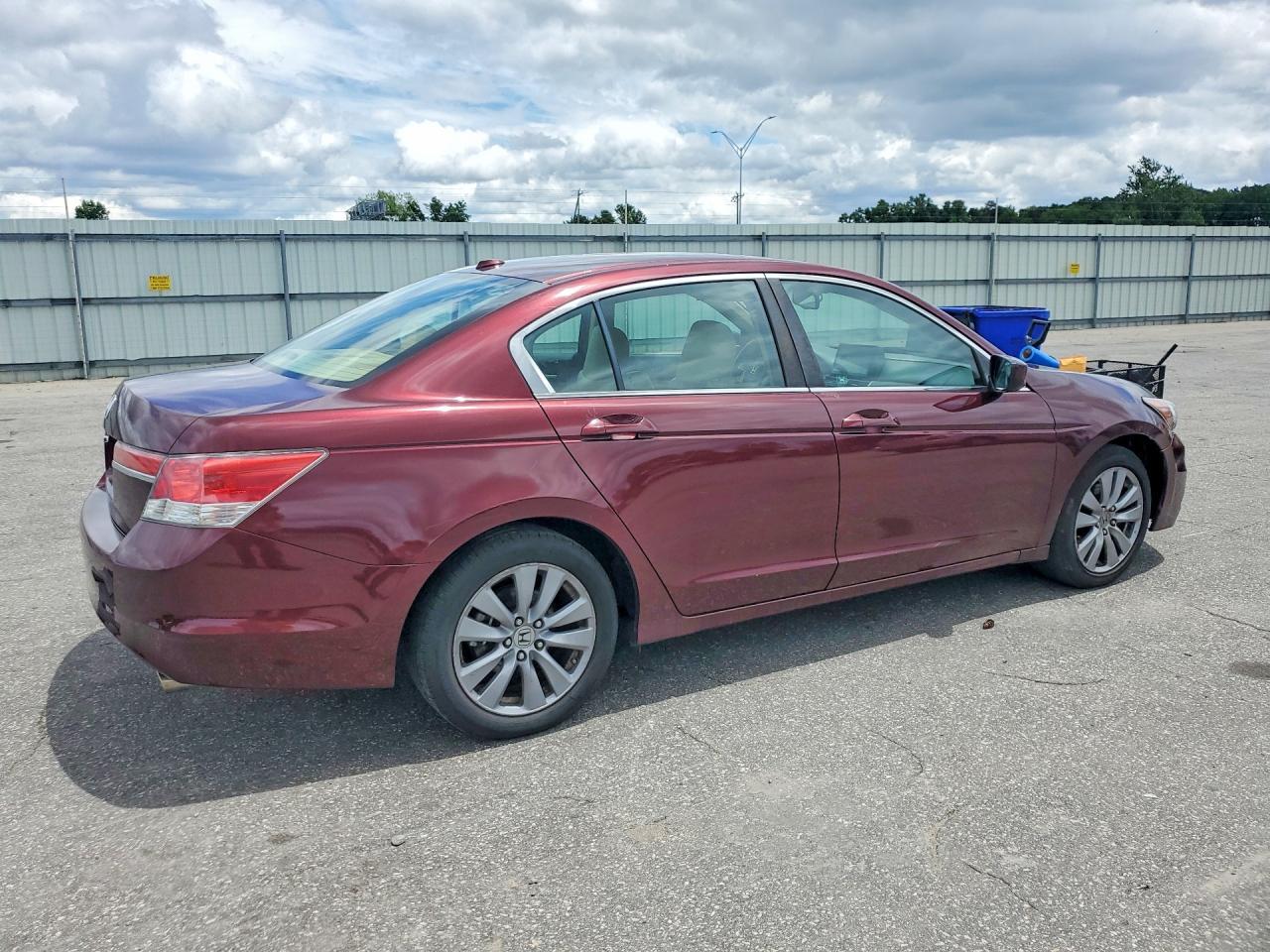 2011 Honda Accord Exl - Image 3