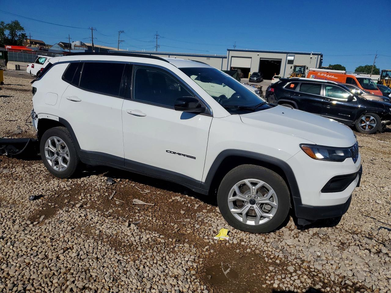 2025 Jeep Compass Latitude - Фото 4
