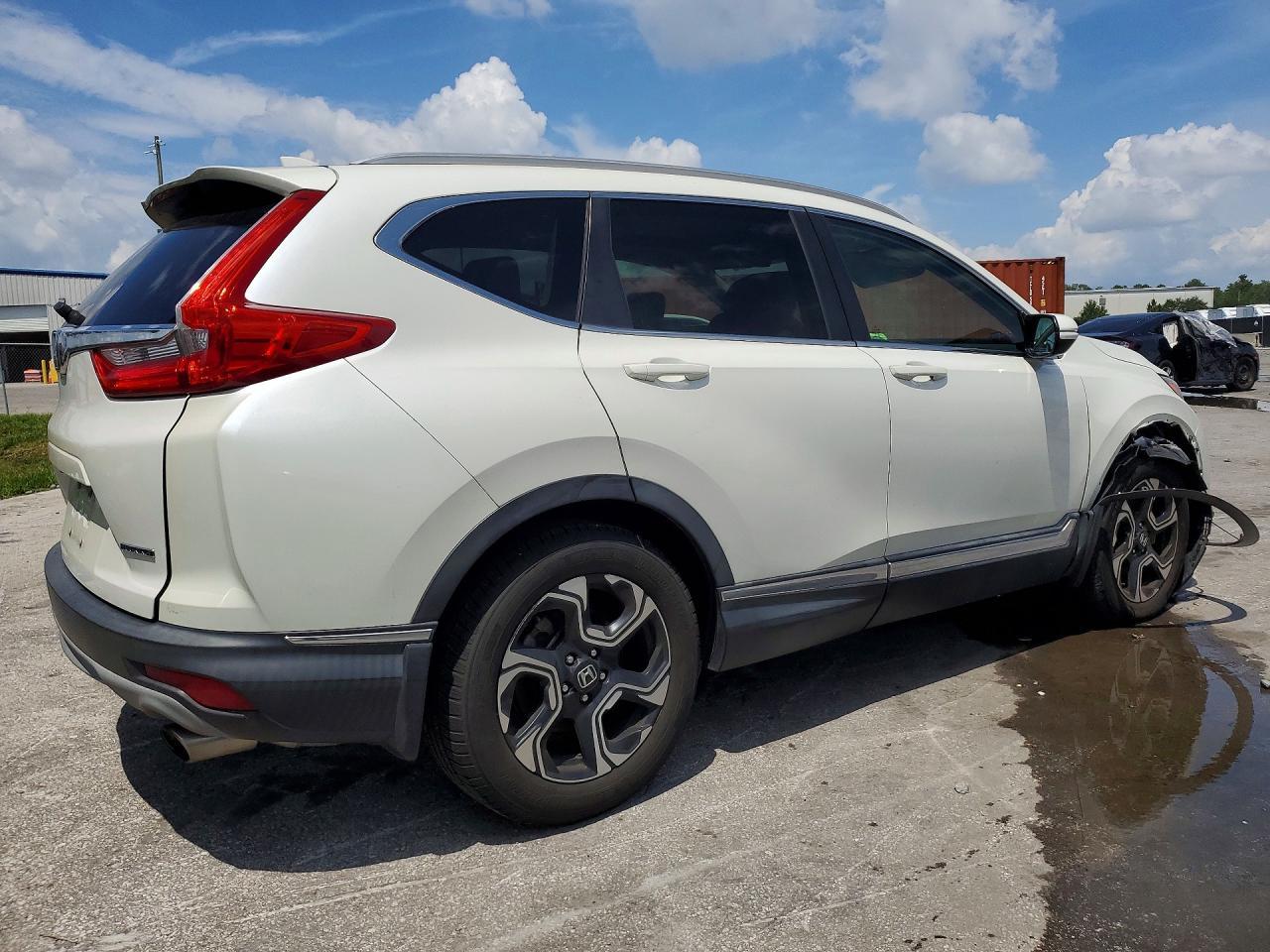 2017 Honda Cr-V Touring - Image 3