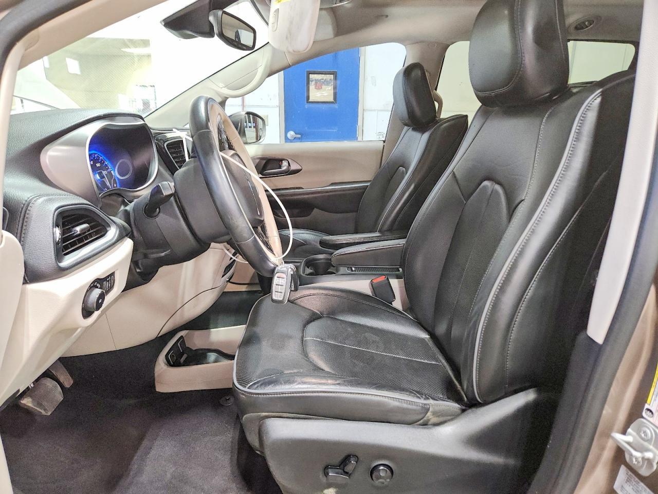 2017 Chrysler Pacifica Limited - Фото 7