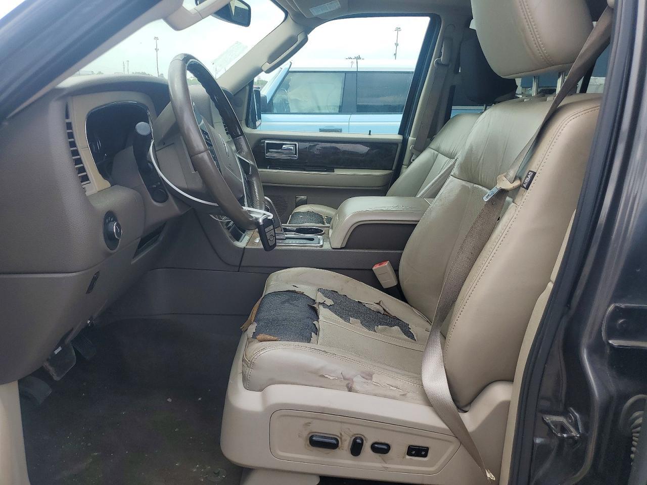 2015 Lincoln Navigator - Image 7