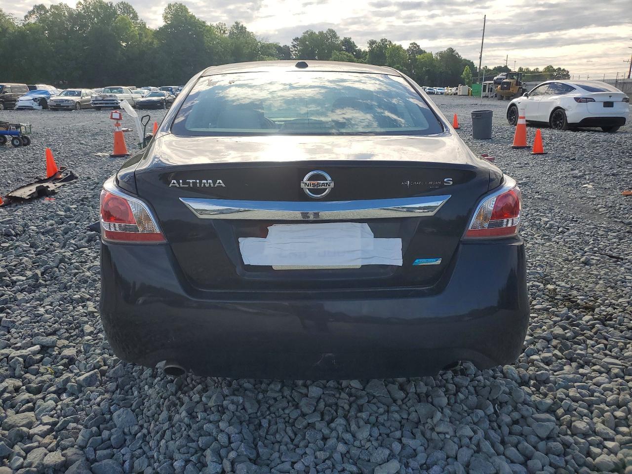 2014 Nissan Altima 2.5 S - Фото 6