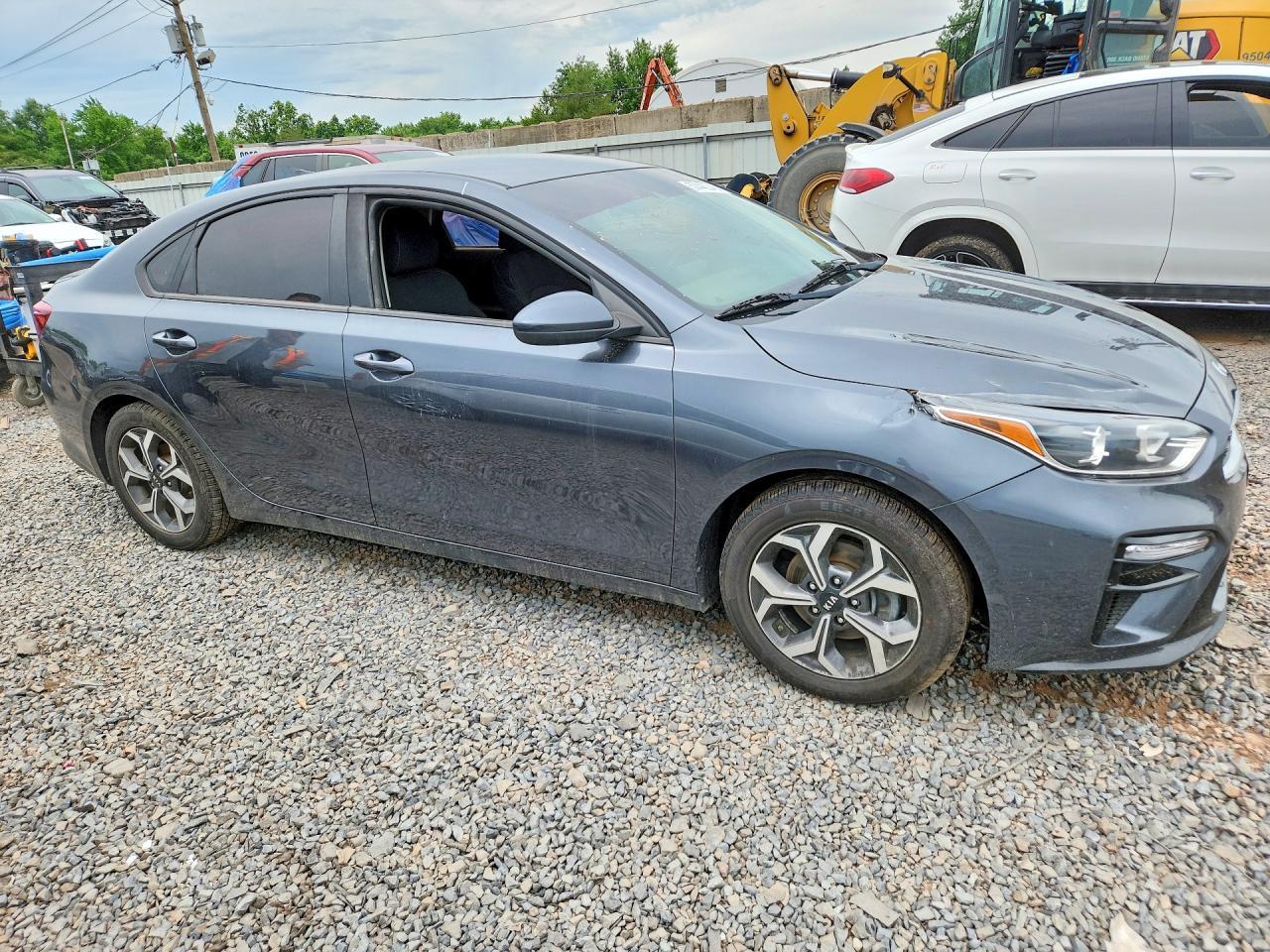 2020 Kia Forte Lxs - Image 4