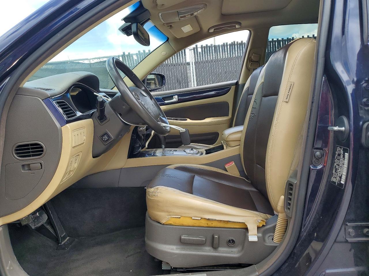 2012 Hyundai Genesis 3.8L V6 - Image 7