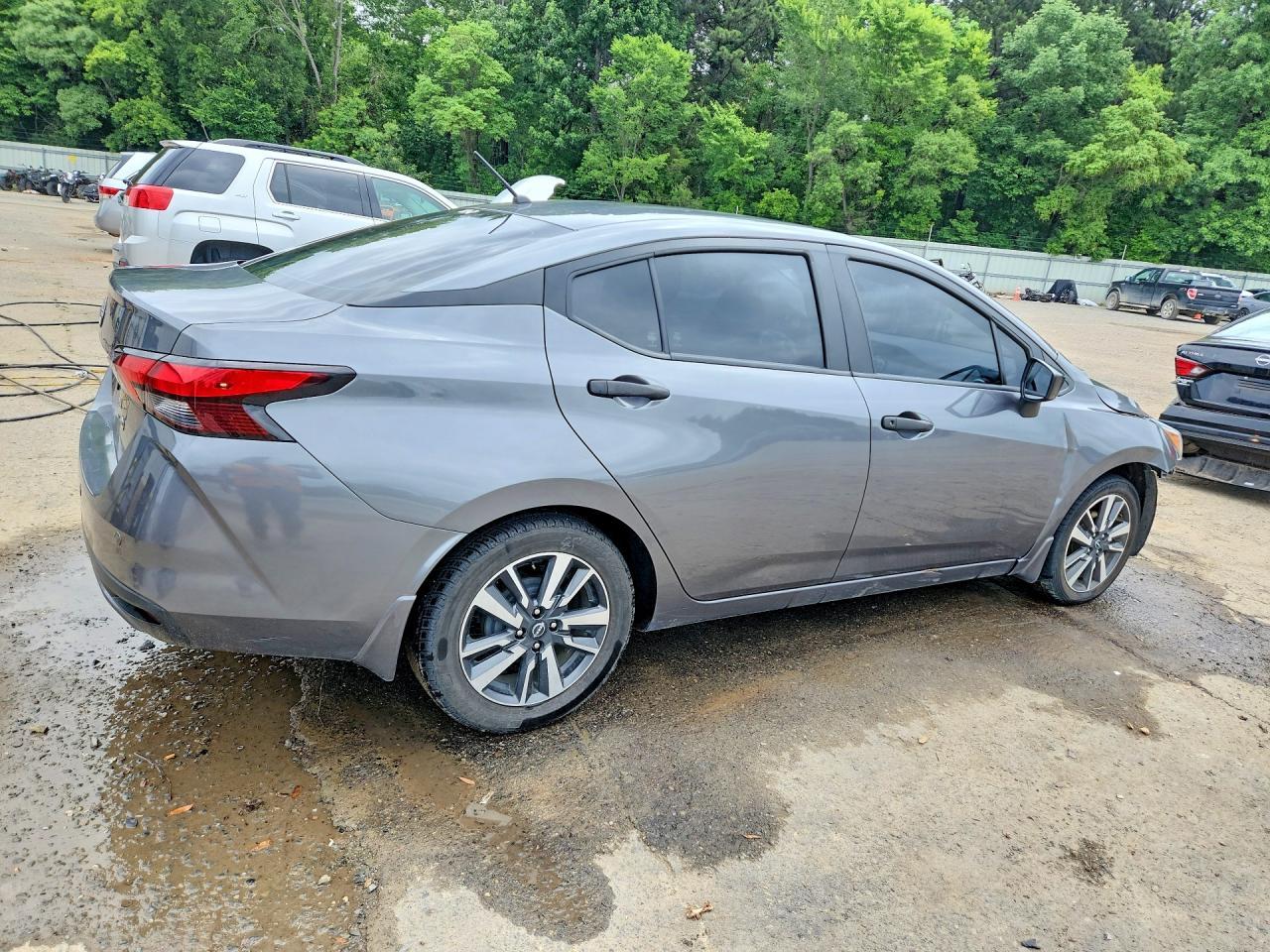 2024 Nissan Versa S - Фото 3