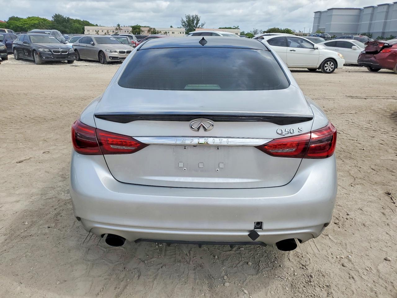 2018 Infiniti Q50 3.0T Luxe - Фото 6