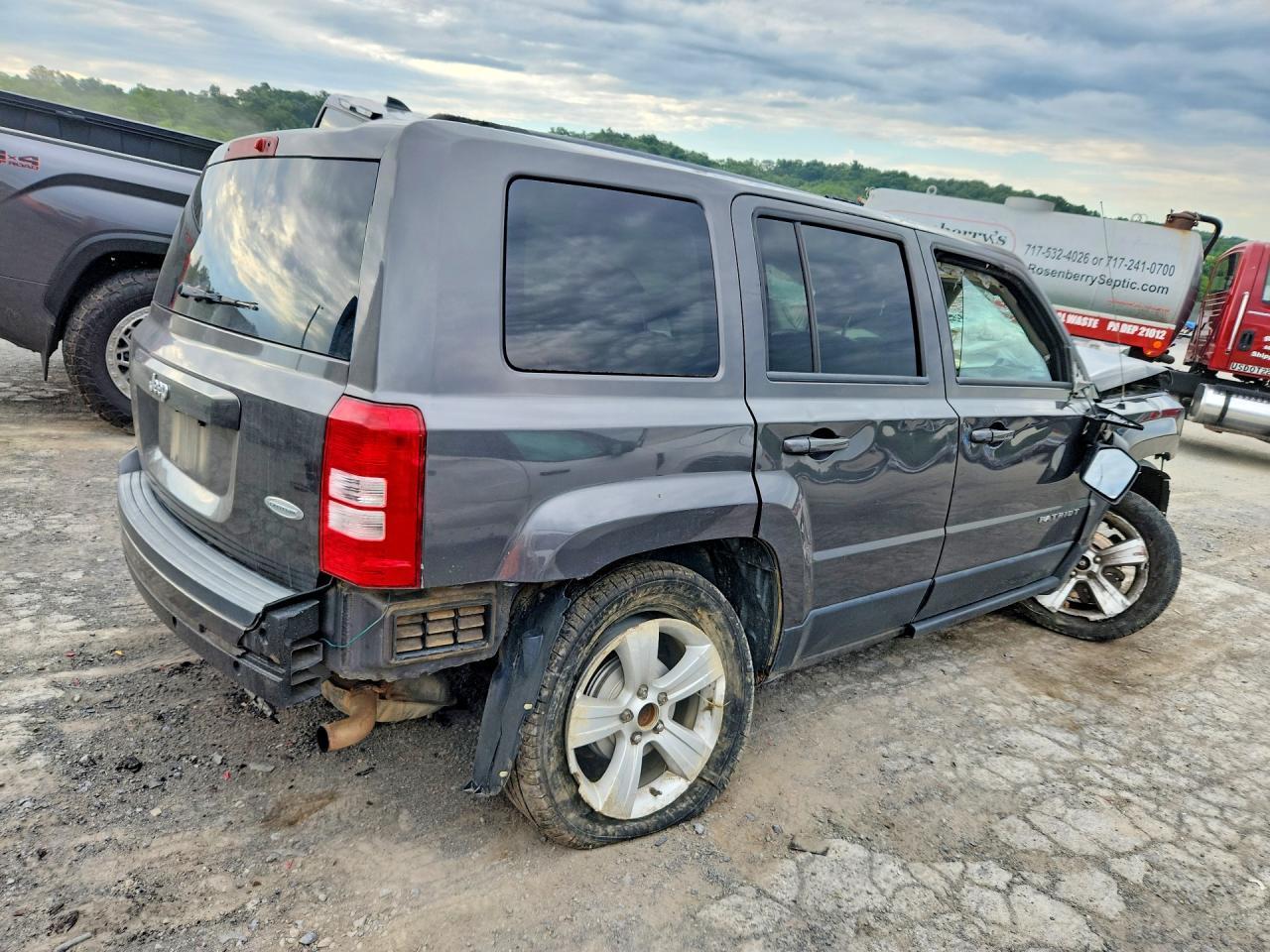 2016 Jeep Patriot Latitude - Image 3