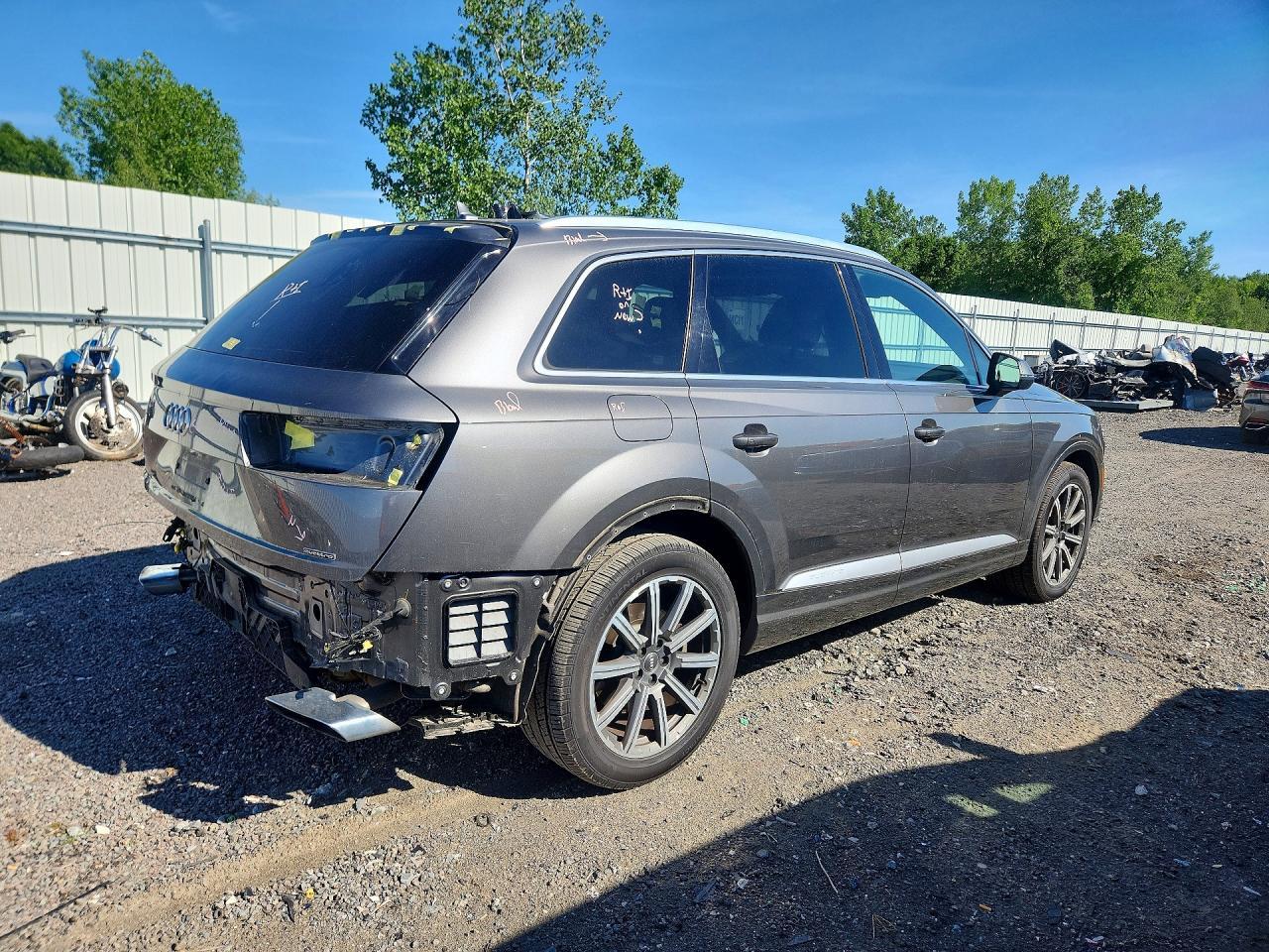 2019 Audi Q7 Premium Plus - Фото 3