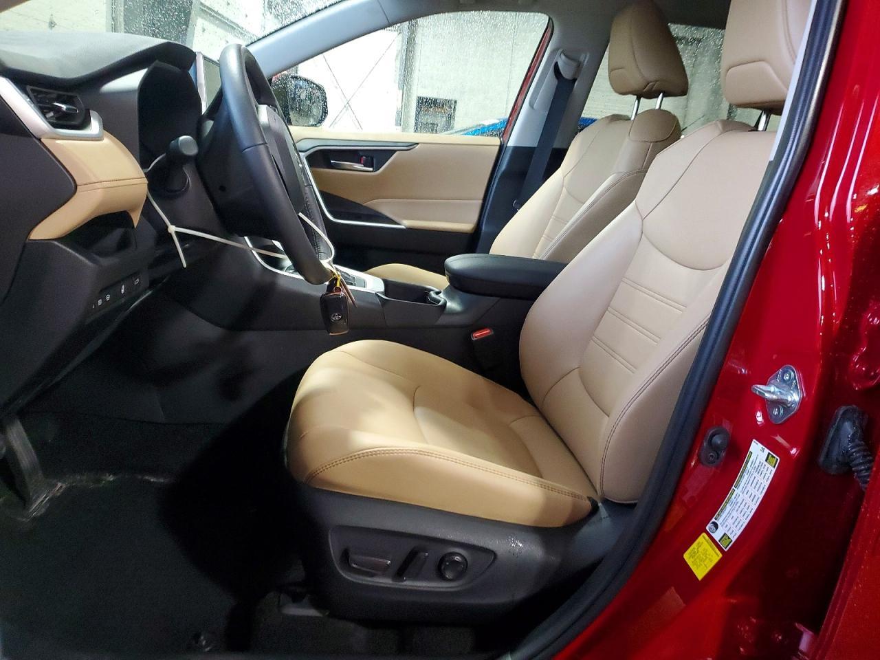 2025 Toyota Rav4 Xle Premium - Image 7