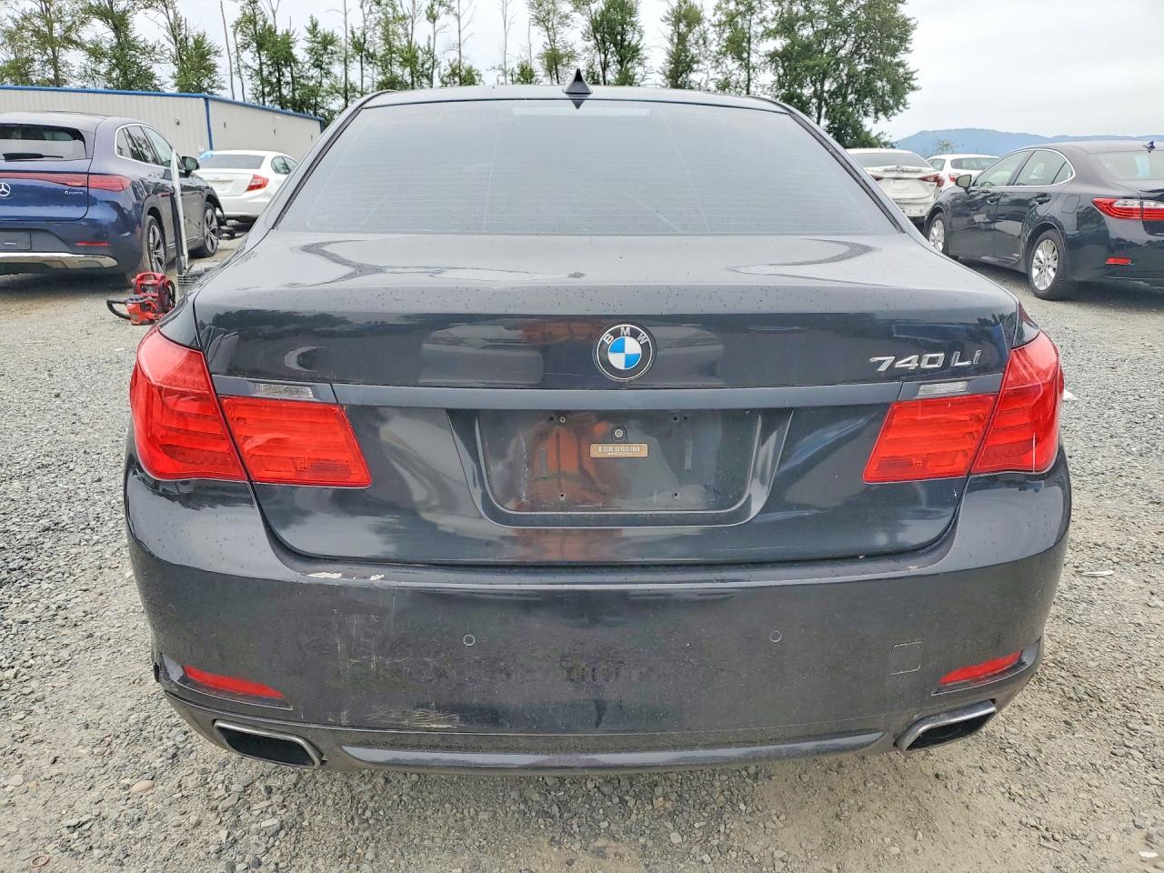 2012 BMW 740 Li - Image 6