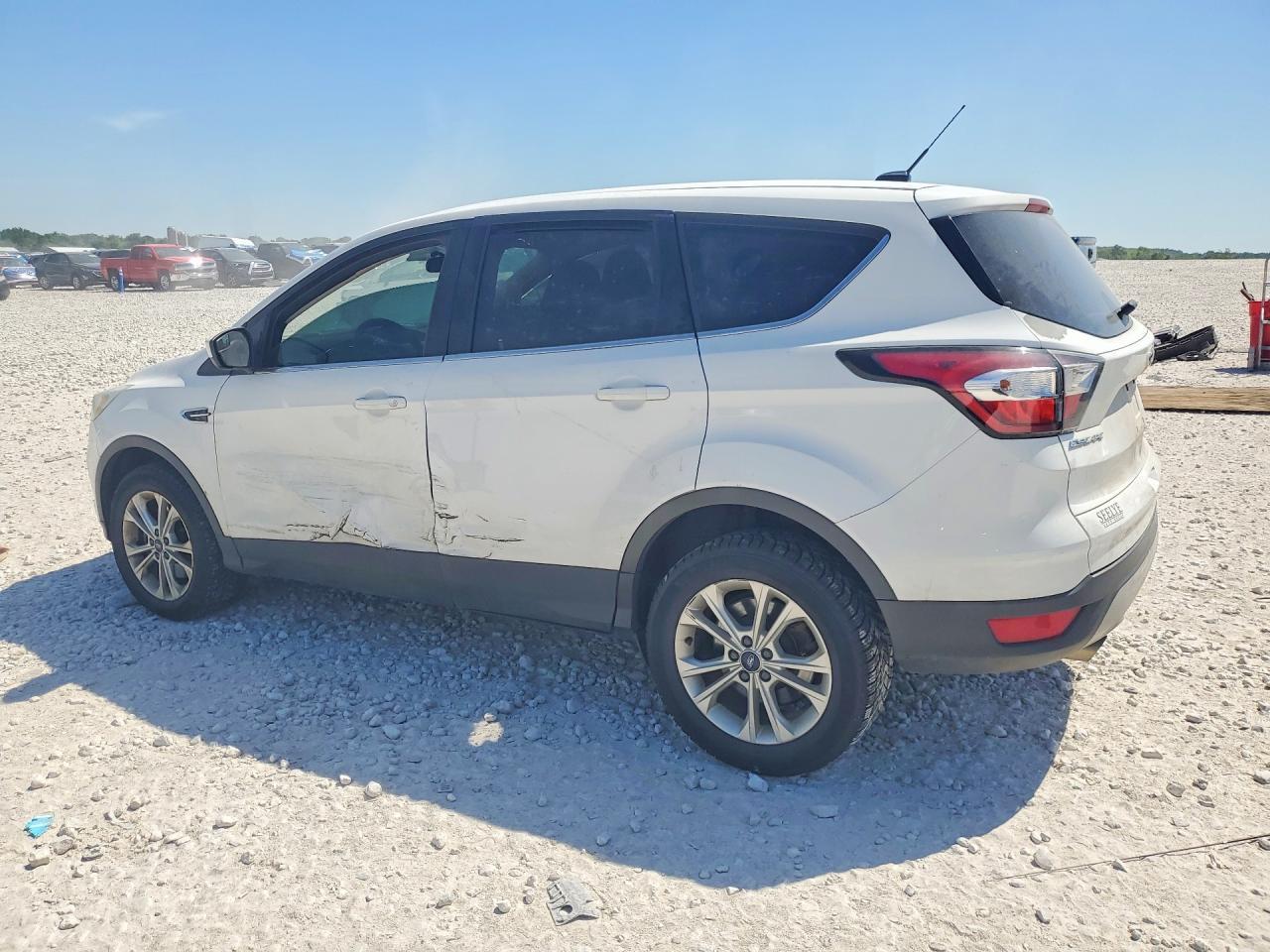 2017 Ford Escape Se - Фото 2