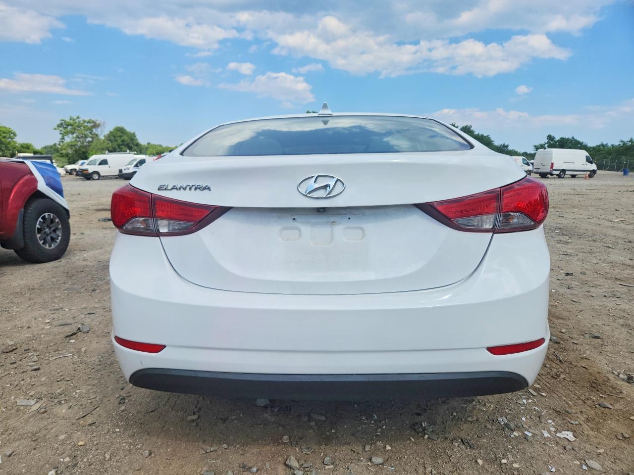 2016 Hyundai Elantra Se - Image 6