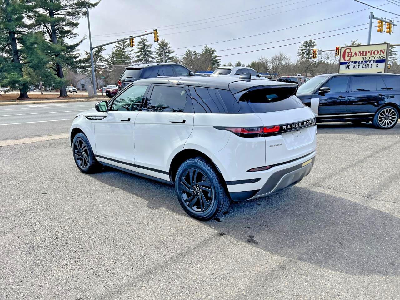 2022 Land Rover Range Rover Evoque S - Фото 3