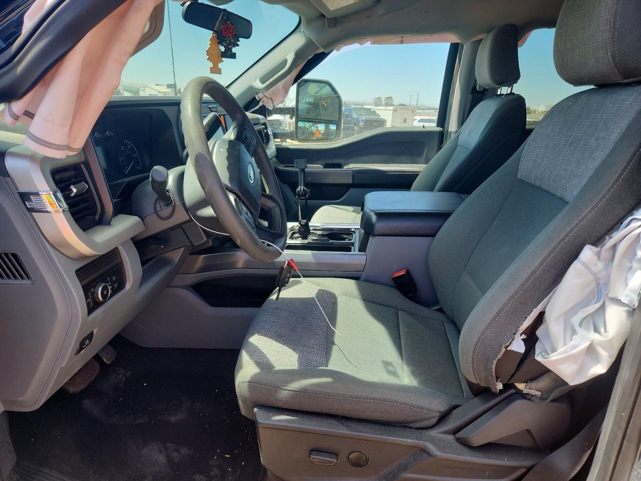 2025 Ford F350 Super Duty - Фото 7