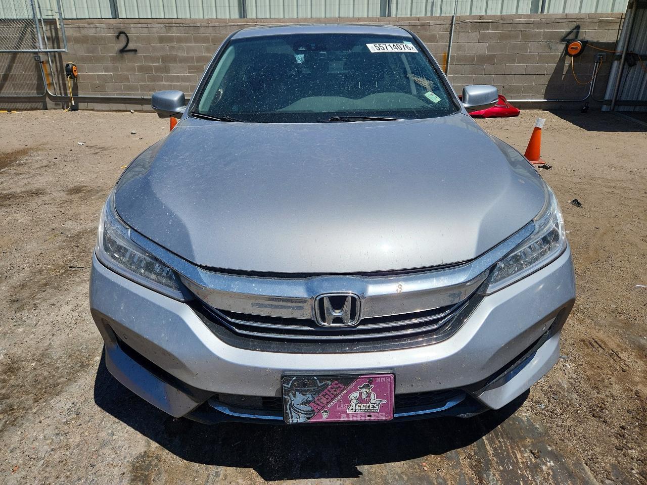 2017 Honda Accord Touring Hybrid - Image 5
