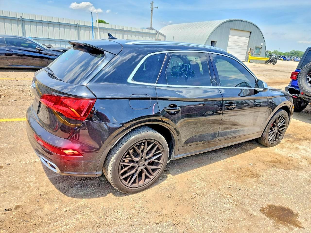2018 Audi Sq5 Premium Plus - Фото 3