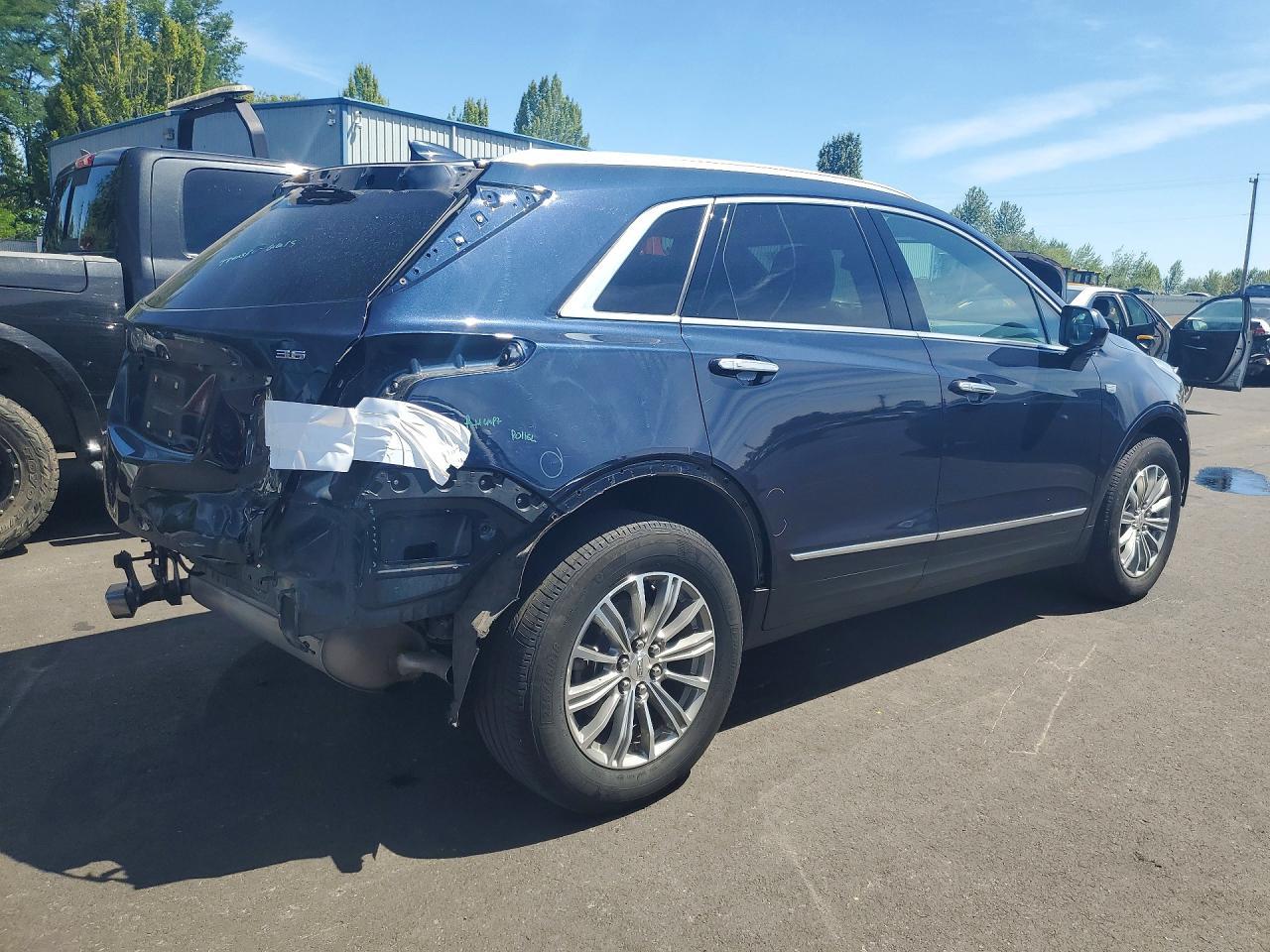 2017 Cadillac Xt5 Luxury - Фото 3