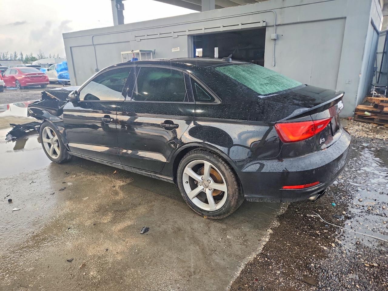2016 Audi A3 Premium - Фото 2