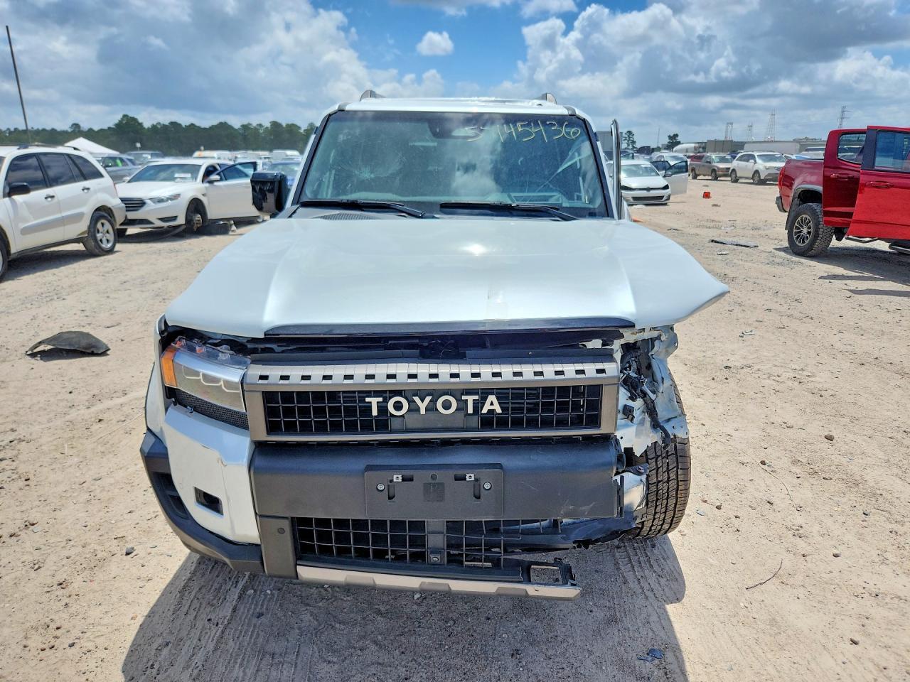 2025 Toyota Land Cruiser Base - Фото 5