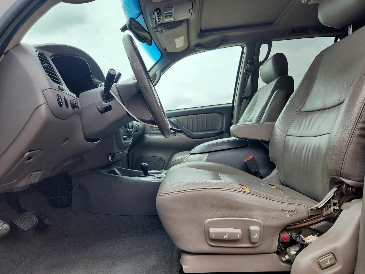 2003 Toyota Sequoia Limited - Image 7