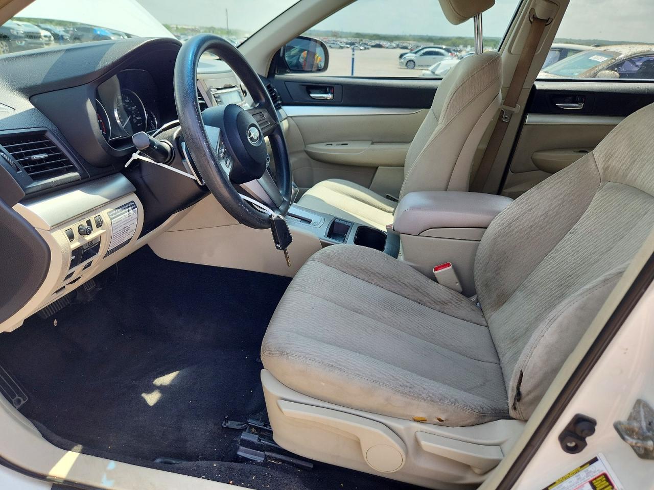 2011 Subaru Outback 2.5I - Фото 7