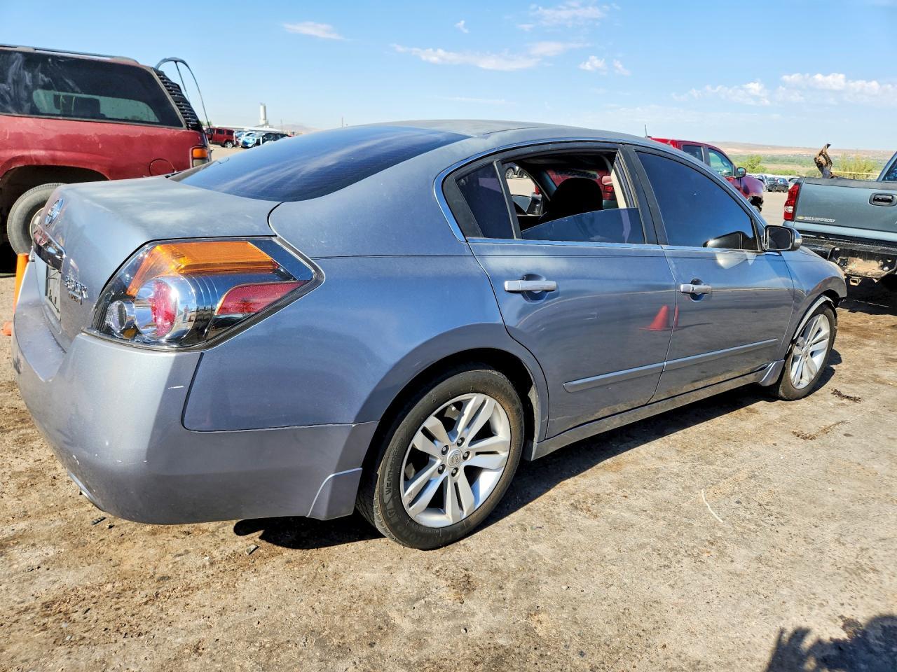 2012 Nissan Altima Sr - Фото 3