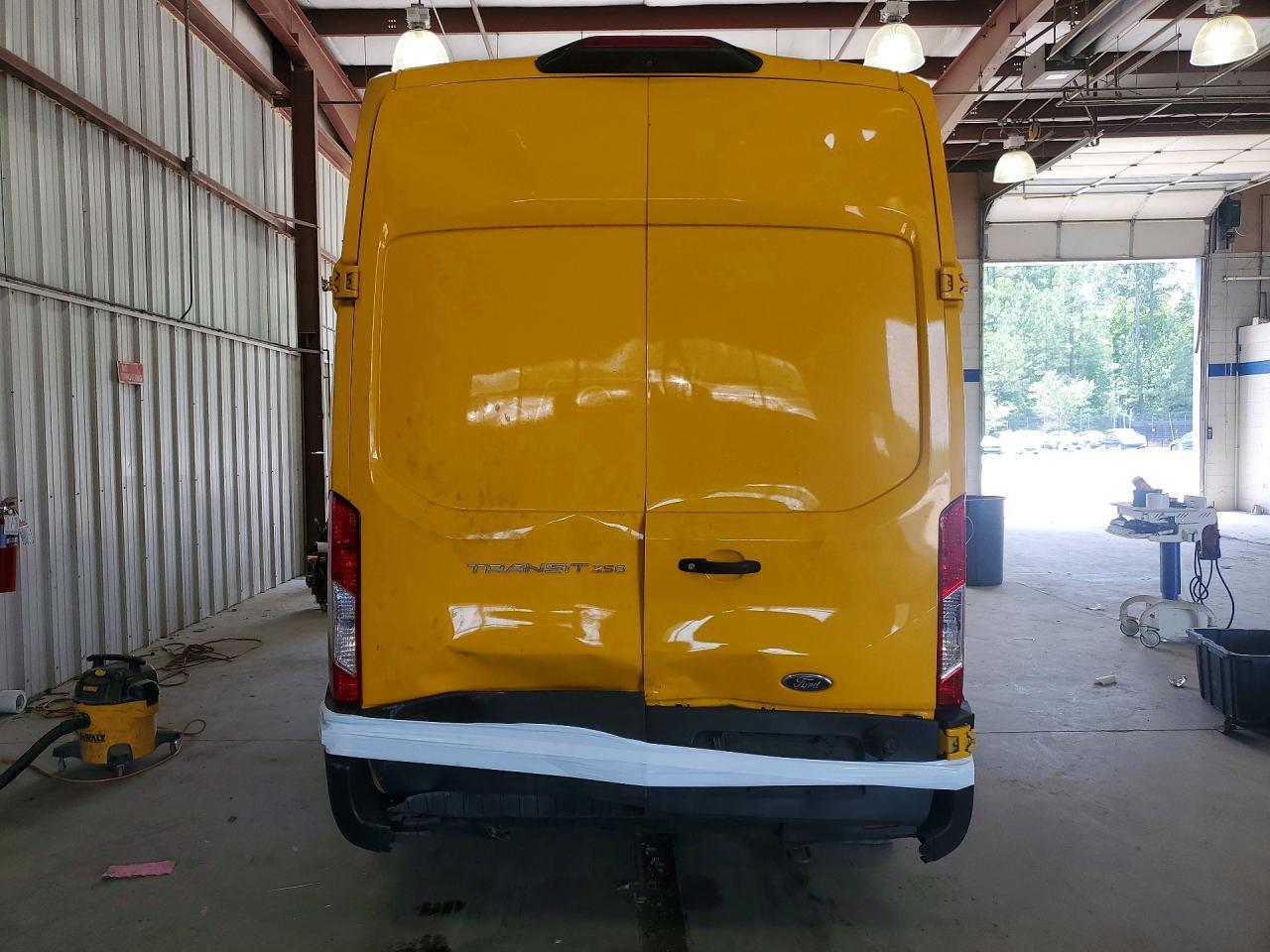2019 Ford Transit T-250 - Фото 6