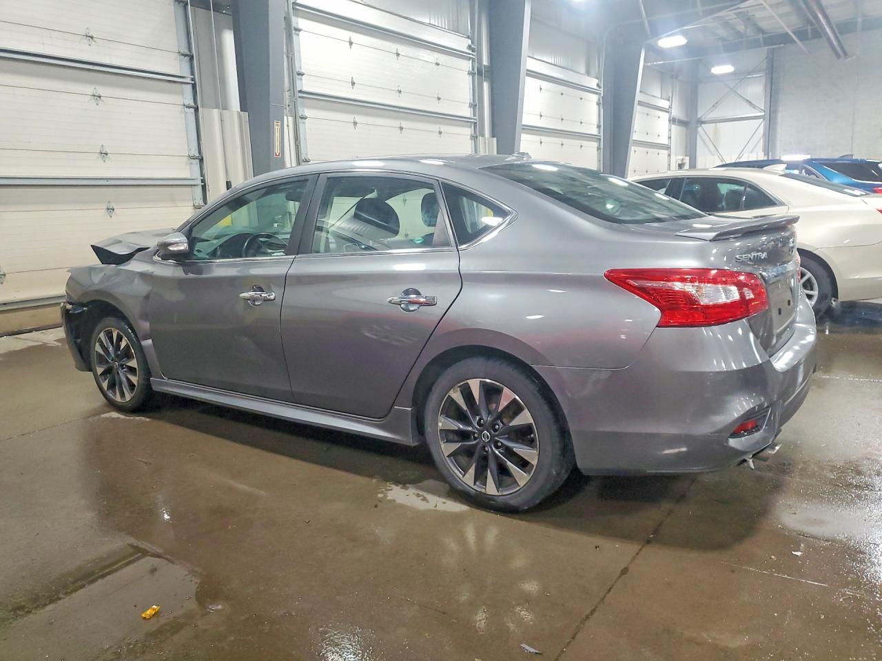 2016 Nissan Sentra Sr - Image 2