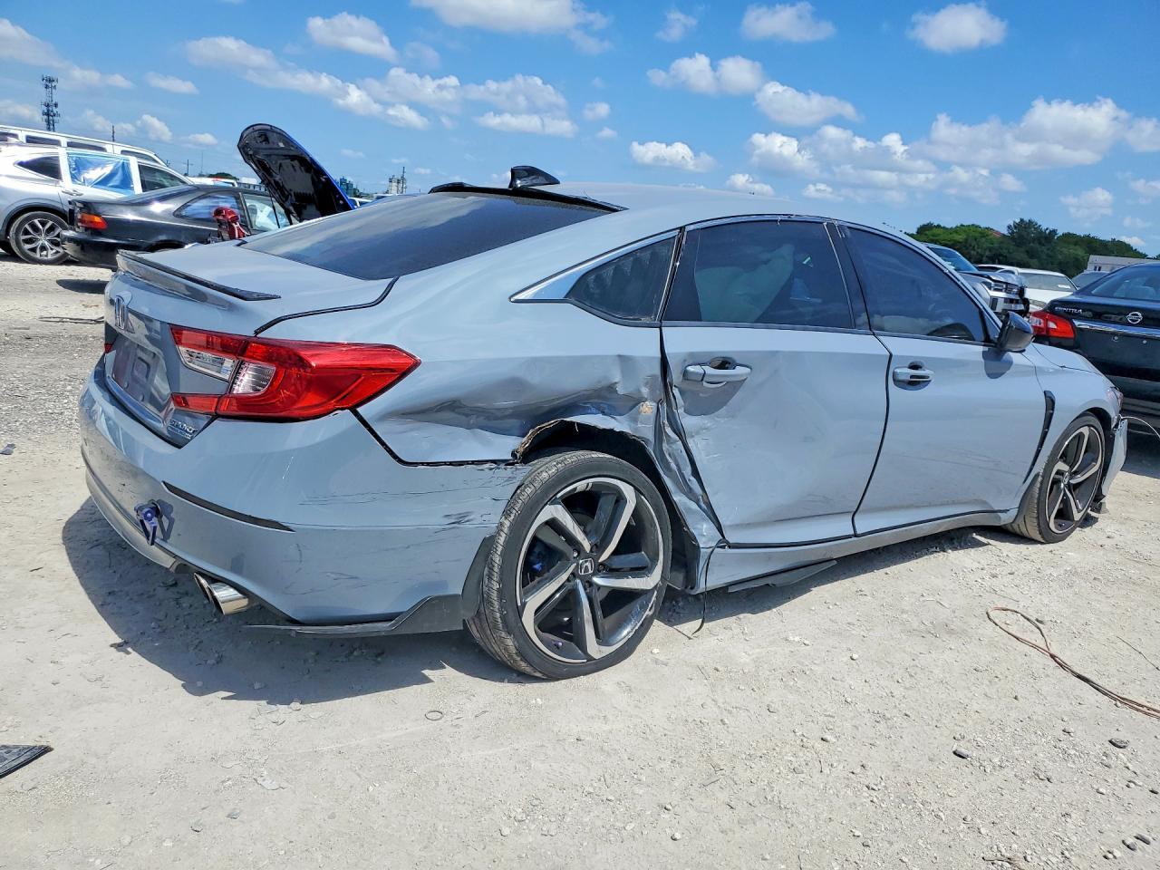 2022 Honda Accord Sport Se - Image 3