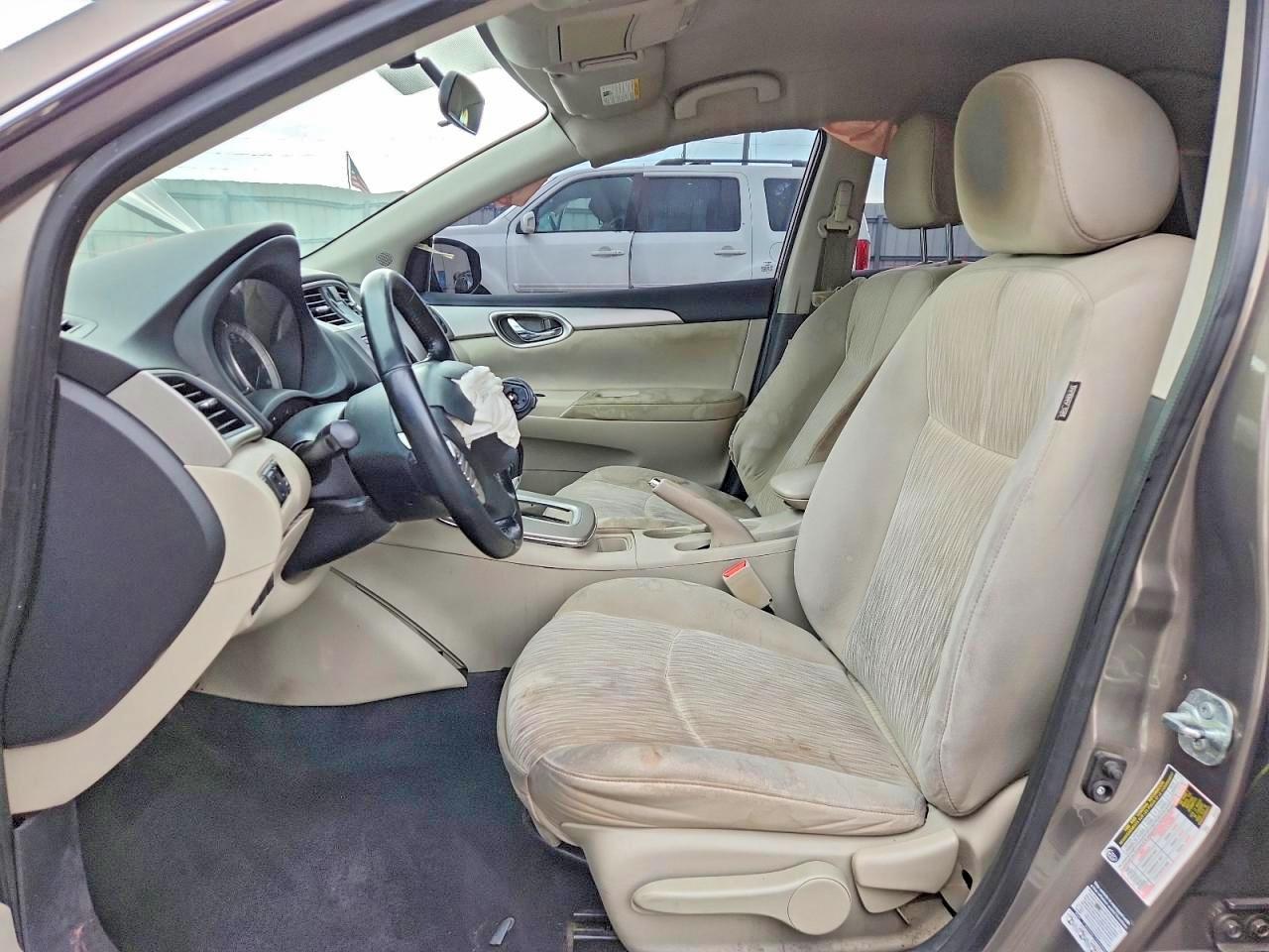 2015 Nissan Sentra S - Фото 7