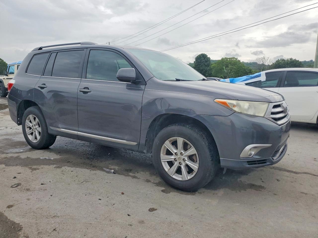2011 Toyota Highlander Se - Image 4