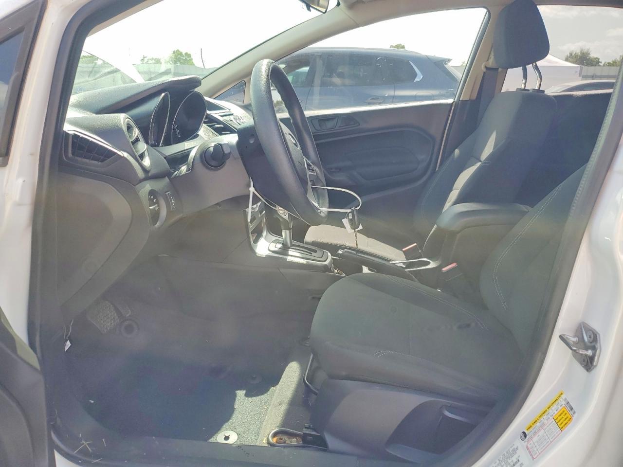 2019 Ford Fiesta Se - Image 7