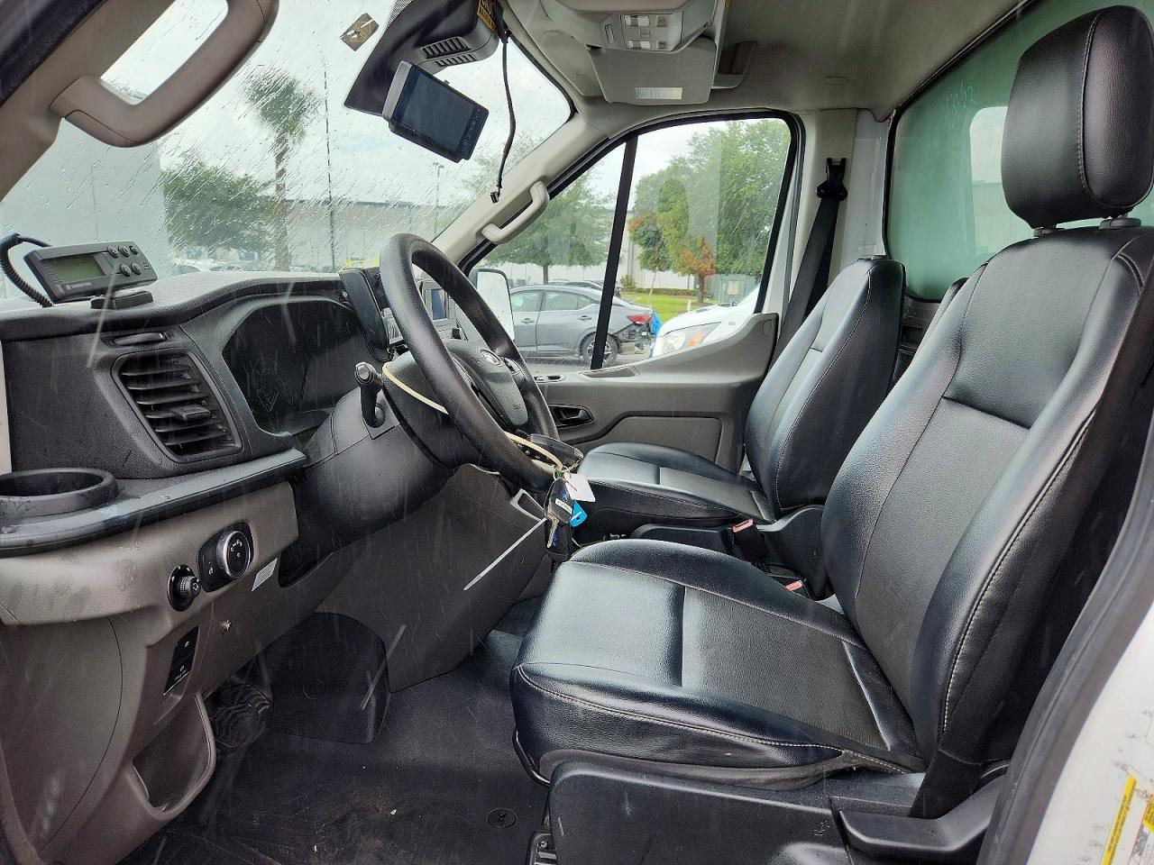 2022 Ford Transit Delivery Truck - Фото 7