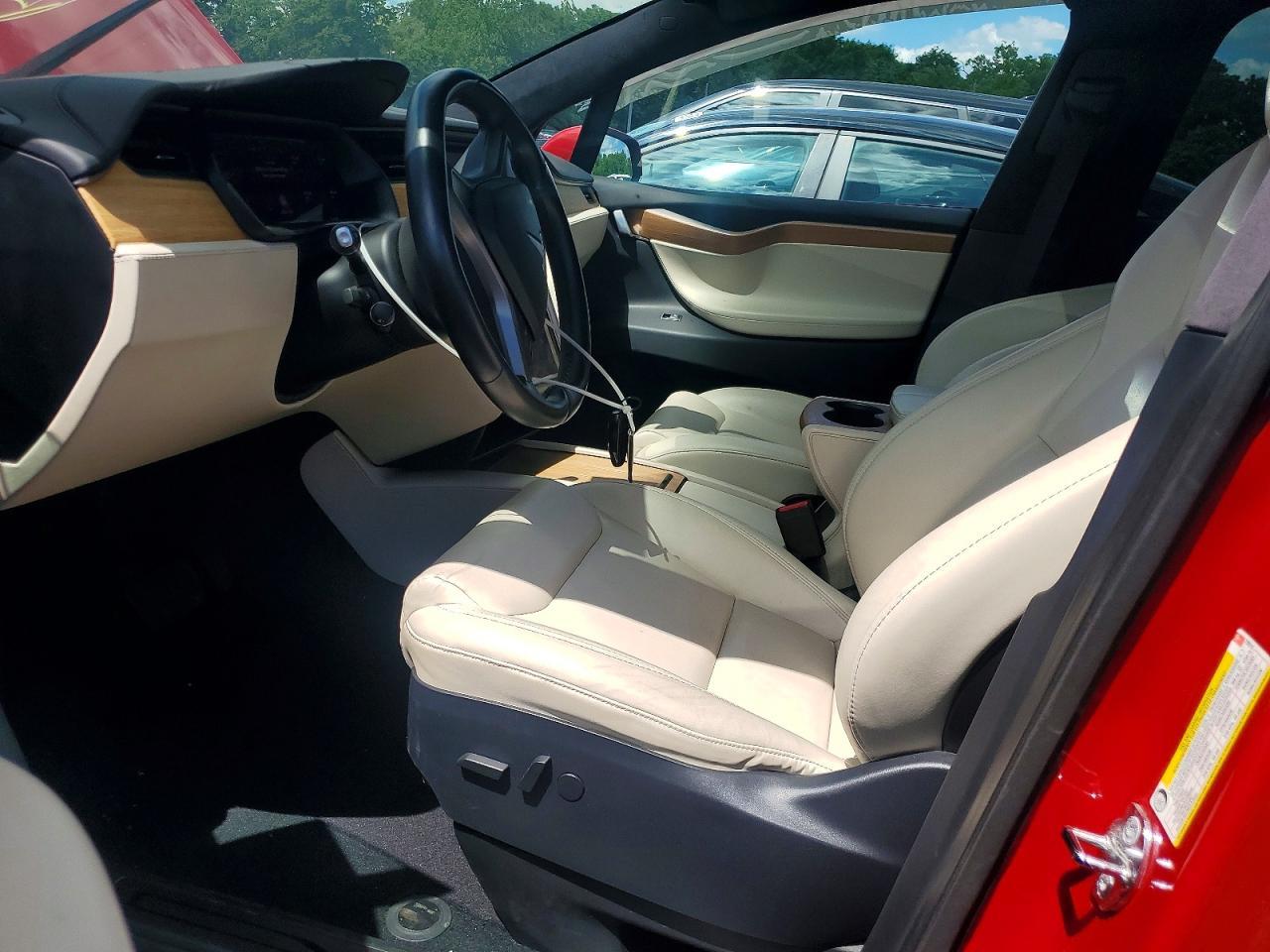 2020 Tesla Model X - Image 7