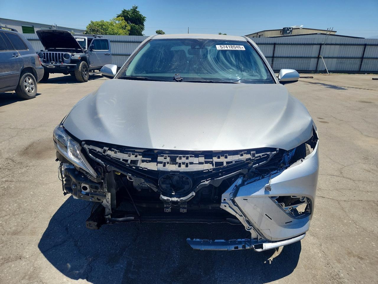 2021 Toyota Camry Se - Фото 5