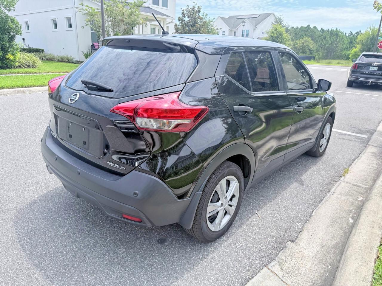 2020 Nissan Kicks S - Фото 4
