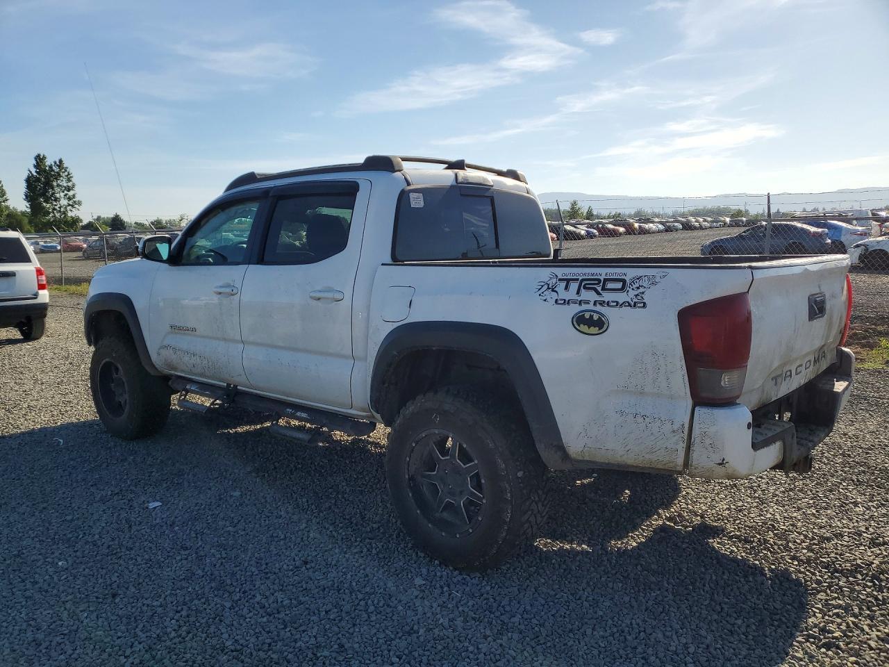 2018 Toyota Tacoma Trd Off-Road - Image 2