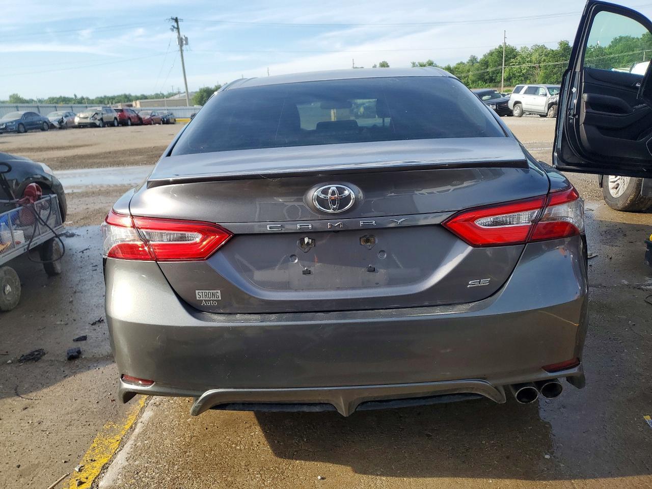 2019 Toyota Camry L - Фото 6